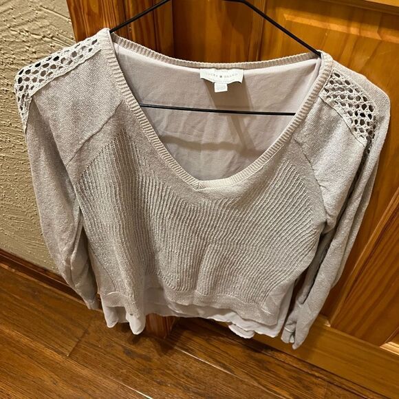 Gorgeous shimmery Lucky Brand top size xs - Picture 1 of 8